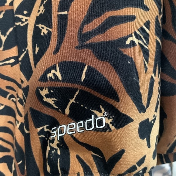 Speedo Tiger Print One-Piece Swimsuit size 6 - Picture 5 of 11